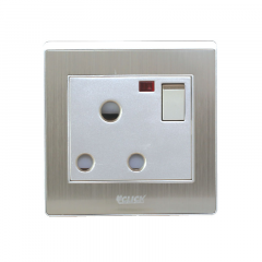 CLICK-ART-3 PIN ROUND SOCKET WITH SWITCH,15A