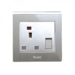 CLICK-ART-3 PIN FLAT SOCKET WITH SWITCH,13A